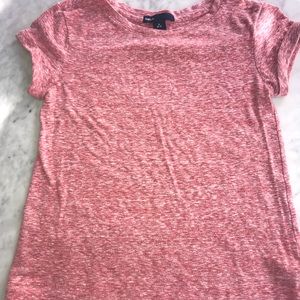 Girls gap kids t-shirt.